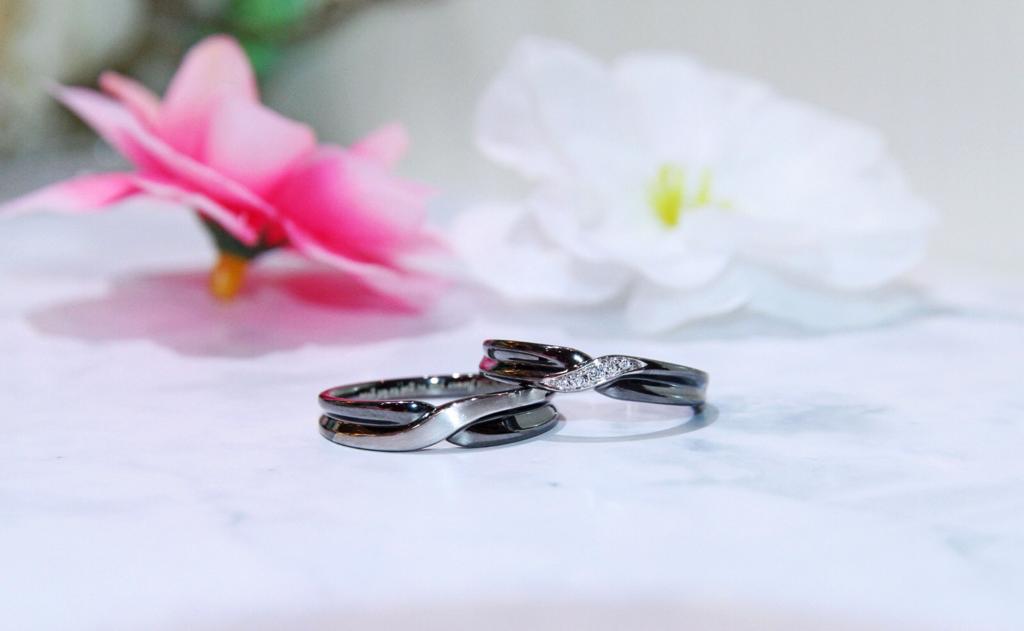 eClarity Twisted Interweaving Wedding Bands