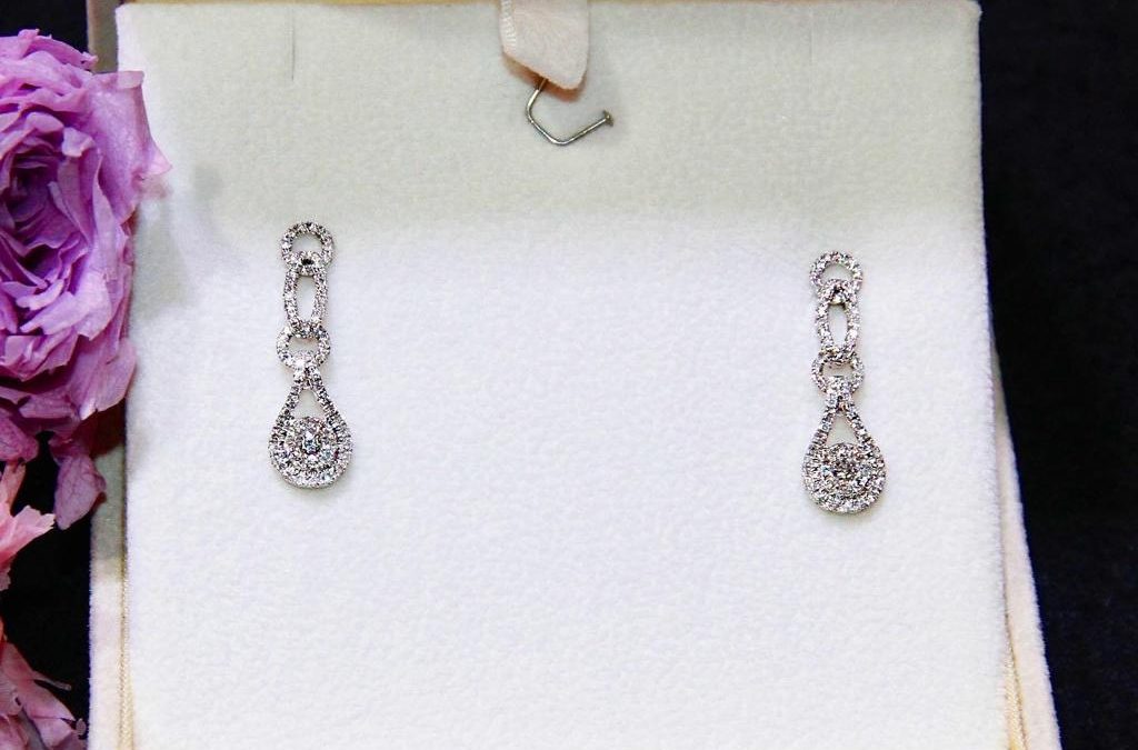eClarity Diamonds Earrings Collection