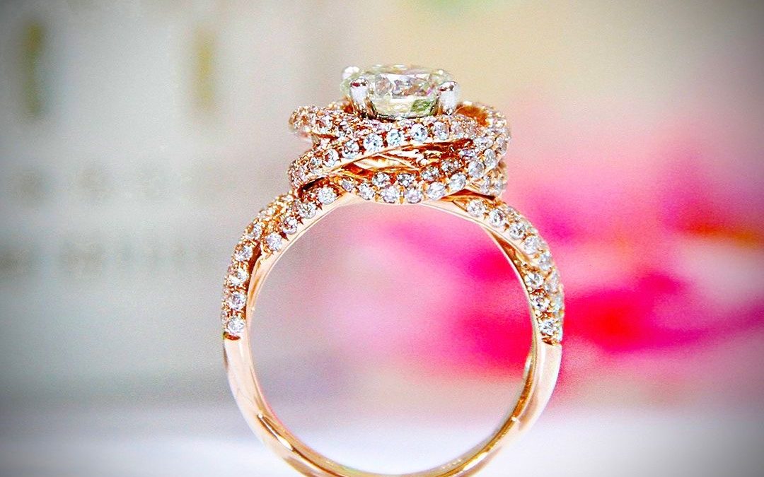 Crafting Timeless Elegance: The World of Bespoke Engagement and Anniversary Rings in 18K Gold
